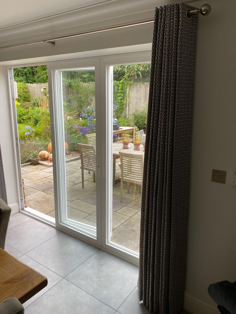 Curtains and blinds installations Bromley.